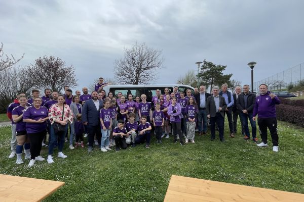 Samedi 6 Avril 2024 : Remise des clés officielle du Minibus par MR Bruno FAURE et Stéphane SAUTAREL